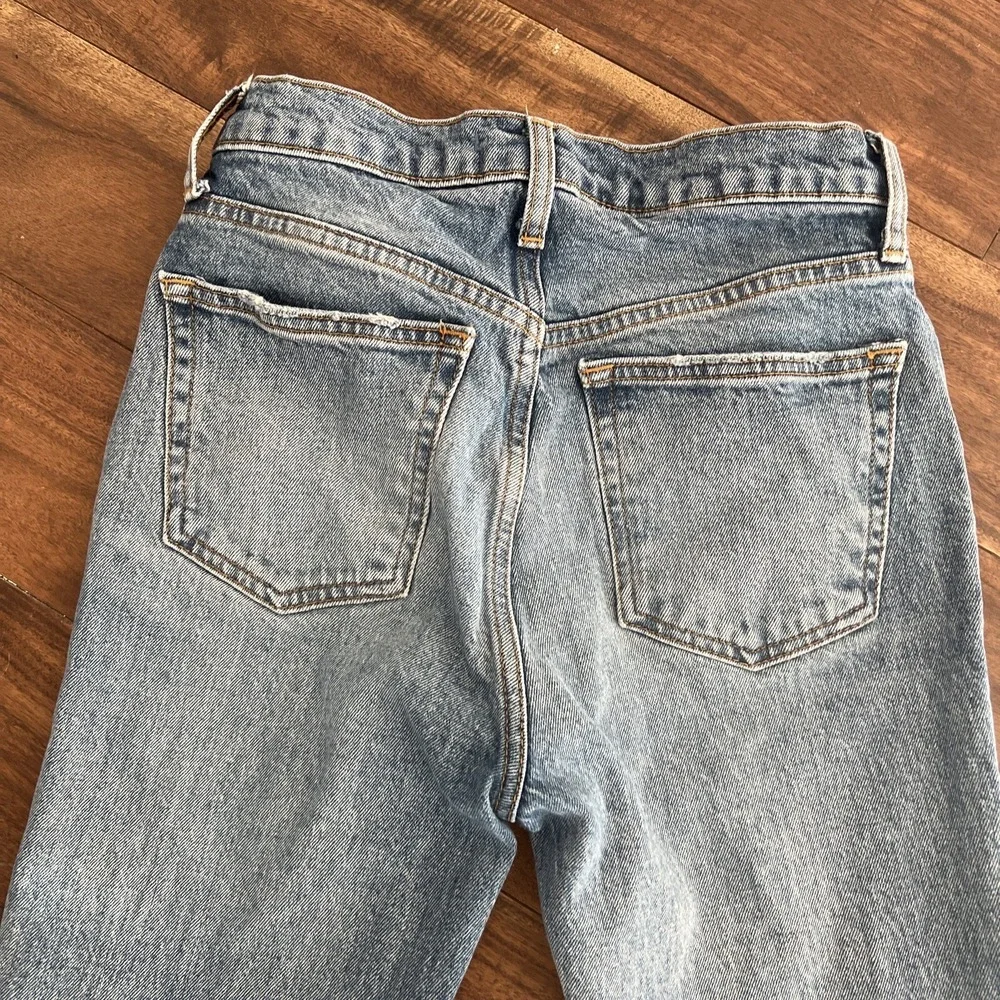 Free People We the Free Sz 26 High Rise Distressed Straight Ankle Jeans
